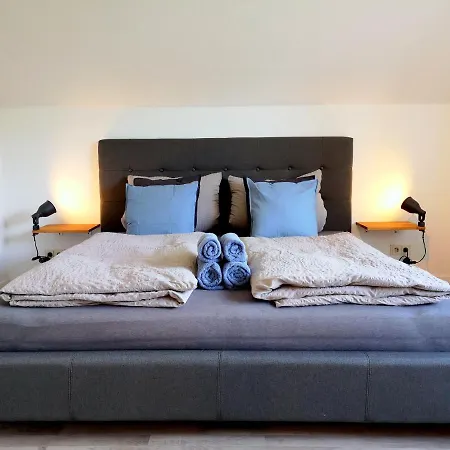 Appartement Family-apartment Mit Balkon, Kueche, Parkplatz & Waschmaschine