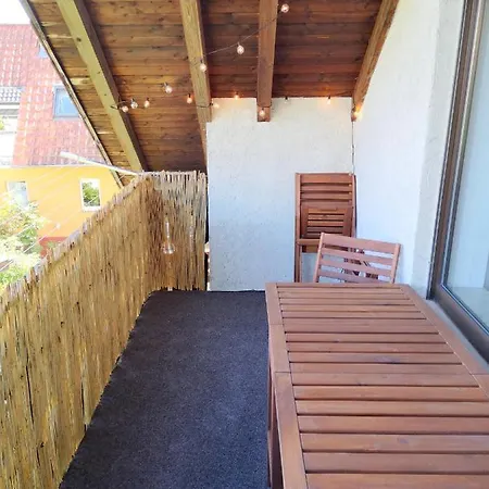 Family-apartment Mit Balkon, Kueche, Parkplatz & Waschmaschine *