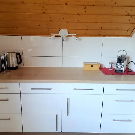 Family-apartment Mit Balkon, Kueche, Parkplatz & Waschmaschine Appartamento *