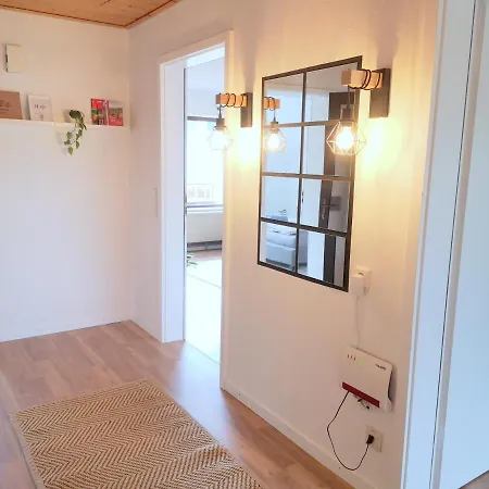 Family-apartment Mit Balkon, Küche, Parkplatz&waschmaschine Apartment *