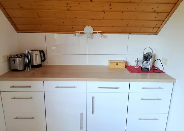 Family-apartment Mit Balkon, Kueche, Parkplatz & Waschmaschine Appartamento *